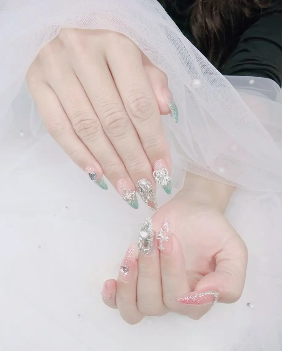 ネイル Miyu nail Hinaのネイルデザイン