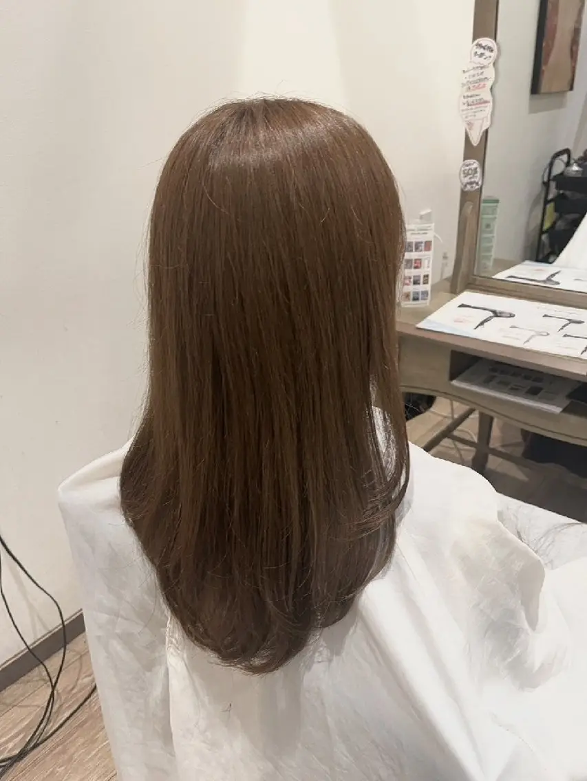 セミロング カラー ヘアカラー 竹本 すずかのヘアスタイル