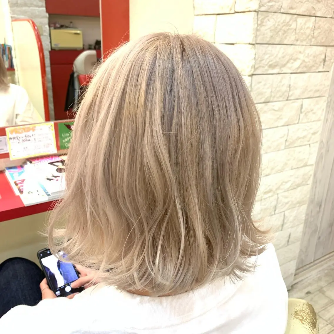 ミディアム 櫻井 なんなのヘアスタイル