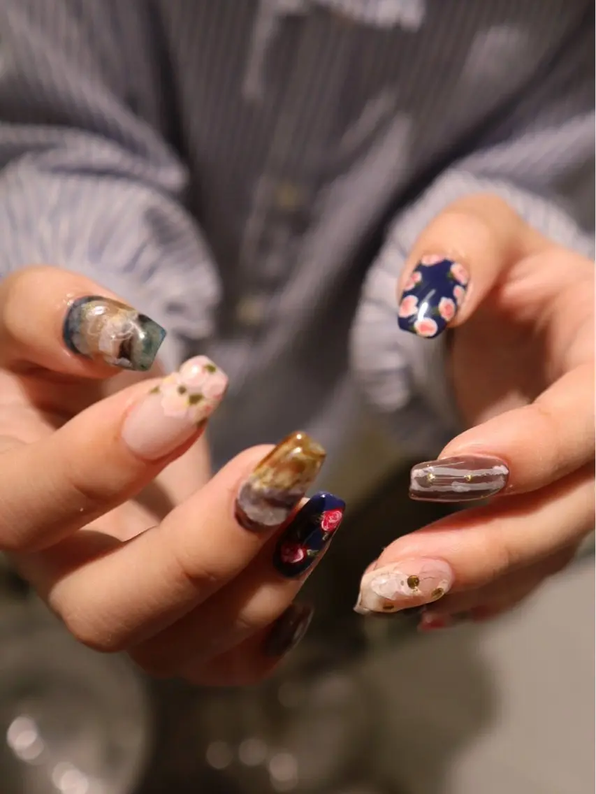 ネイル ガーリー ハンドネイル chika ／ nailのネイルデザイン