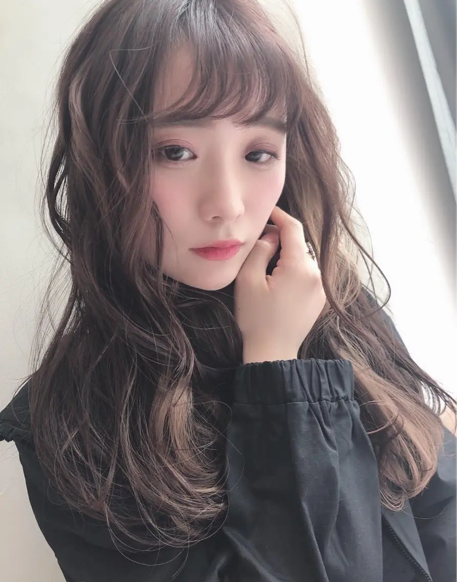 艶カラー+補修保湿トリートメントの写真
