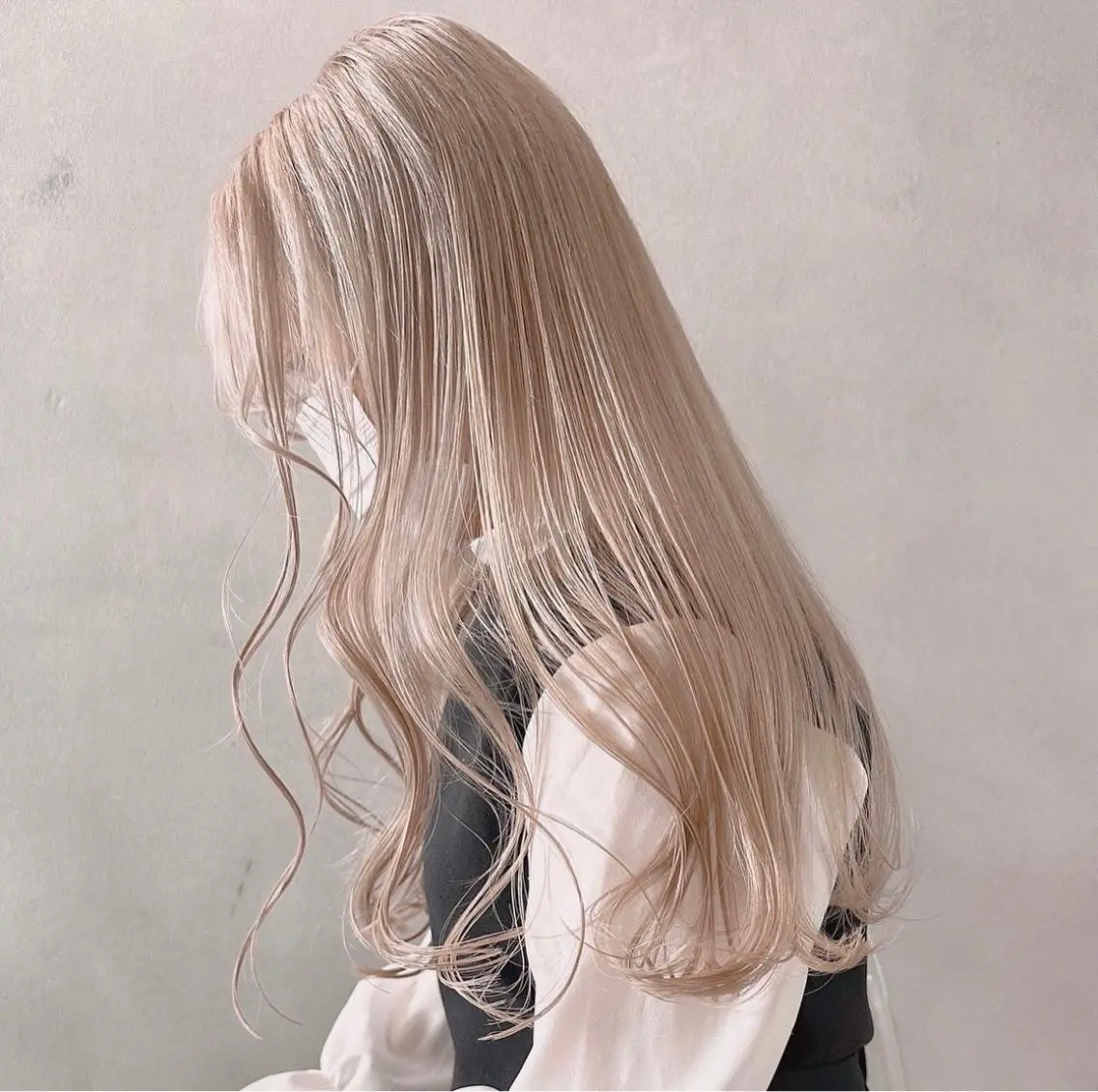 ロング カラー ブリーチ ブロンド 店長 こうすけのヘアスタイル