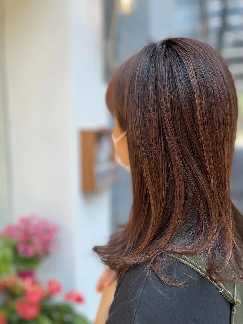 カット +ヘアカラー（ロング追加あり）+艶髪トリートメントの写真