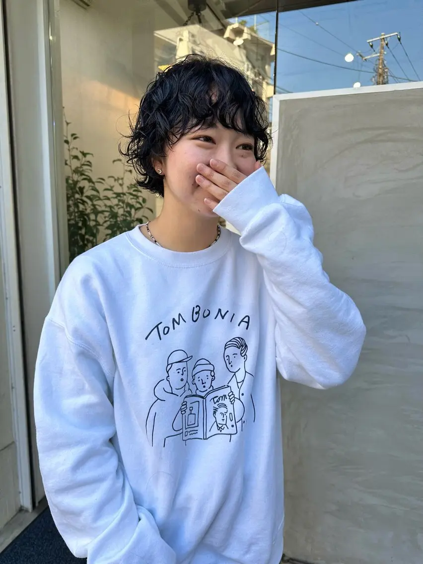 ショート カラー 黒髪 ブルーカラー ブルーブラック ショートヘア ウルフカット カット ヘアカラー パーマ トリートメント パーマ/透明感カラー /ボブ/吉田一生のヘアスタイル