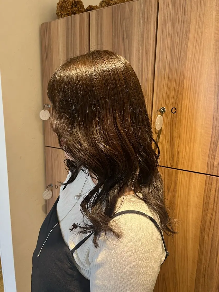 カラー オリーブカラー 坂下 かのんのヘアスタイル
