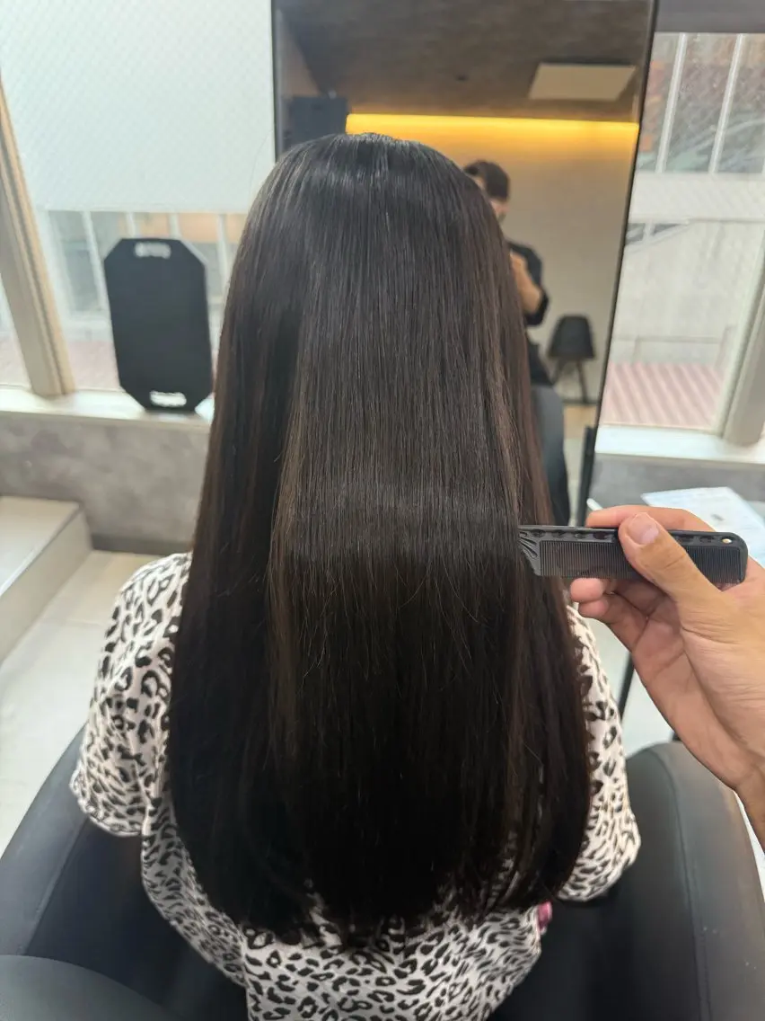 ロング カラー カット ヘアカラー 縮毛矯正 ルービック奈良 平本 温大のヘアスタイル