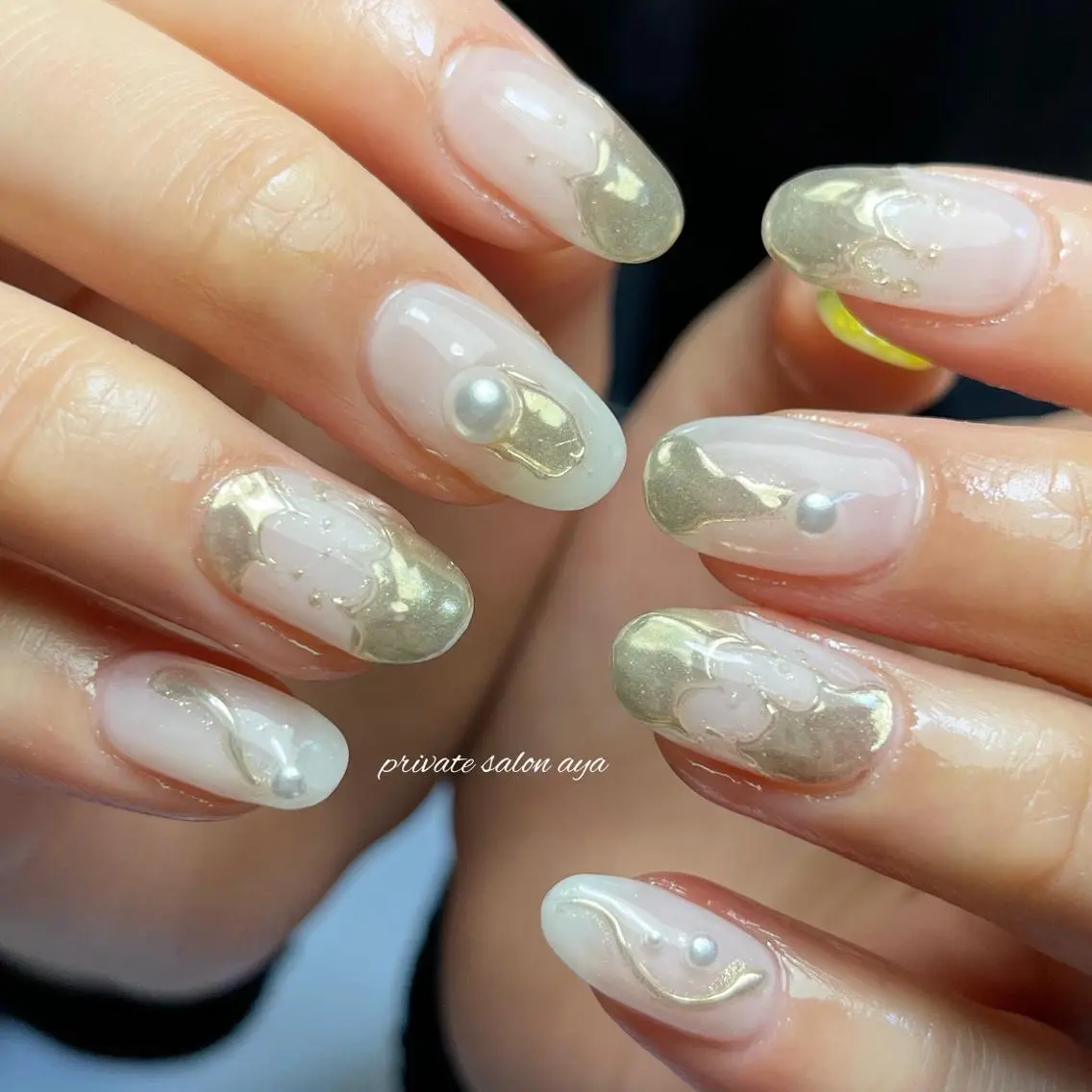 ミディアム ネイル アートネイル ミラーネイル richeri beautyのネイルデザイン