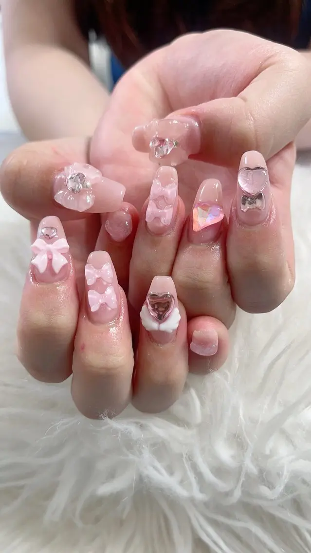 ネイル ハンドネイル FF フィフィネイルサロンのネイルデザイン