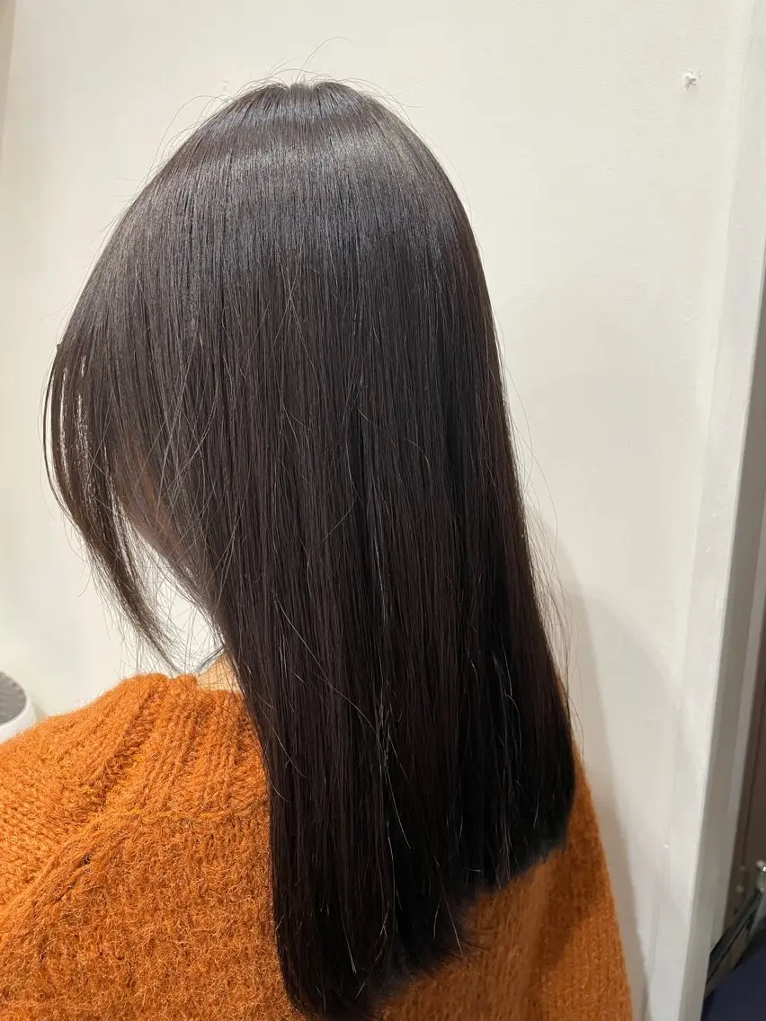 ロング カラー 大塚 しおりのヘアスタイル