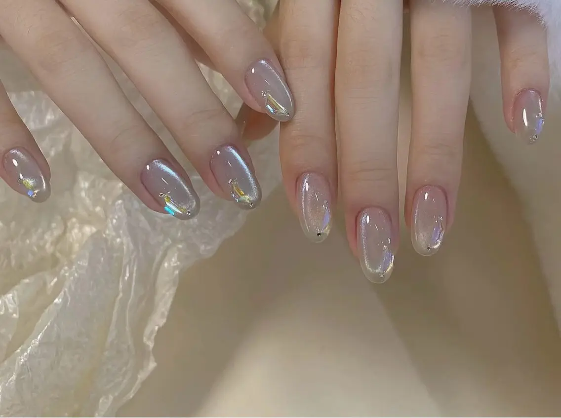 ネイル キラキラネイル マグネットネイル ストーンネイル BabyYouMi nailのネイルデザイン