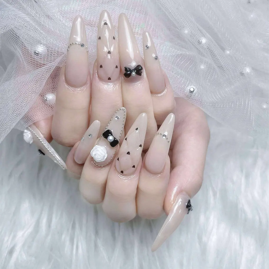 ネイル ハンドネイル ハンドケア Nova Nail Nambaのネイルデザイン