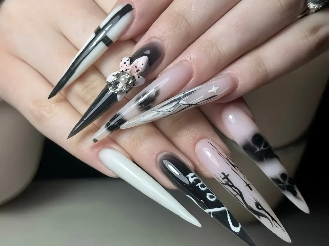 ネイル アートネイル ハロウィン ロングネイル スカルプネイル ネイルチップ ハンドネイル Rin Nail 新大久保店のネイルデザイン