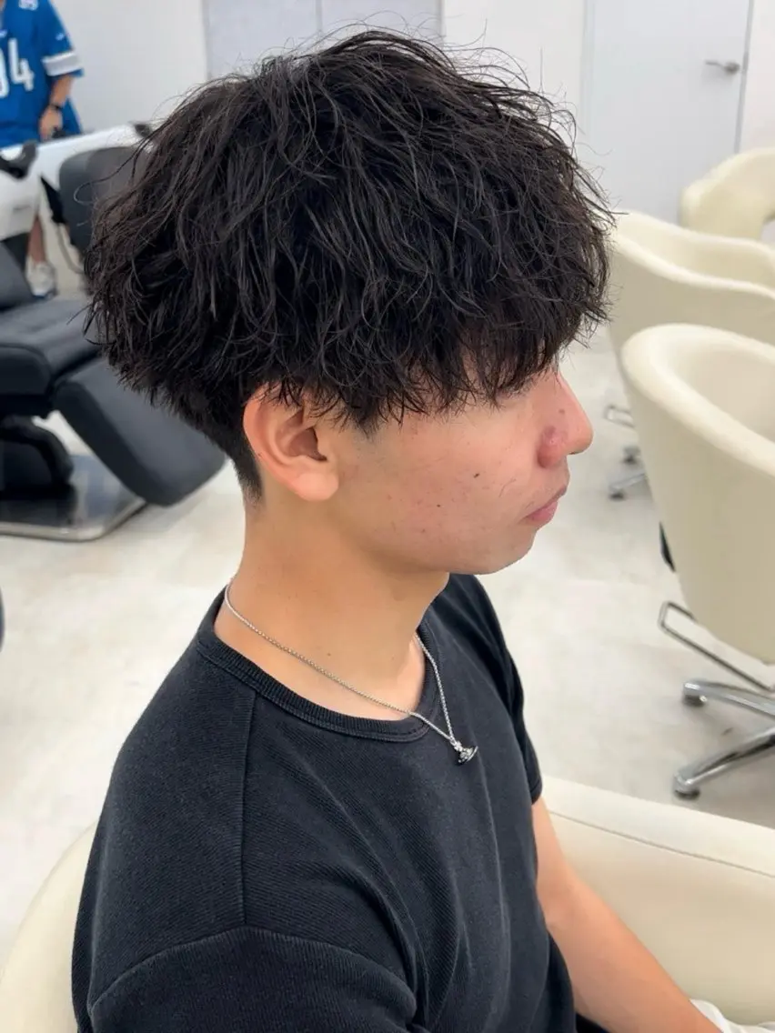 ショート パーマ メンズ メンズパーマ ツイストスパイラルパーマ スパイラルパーマ カット パーマ メンズパーマ美容師 りゅうせいのヘアスタイル