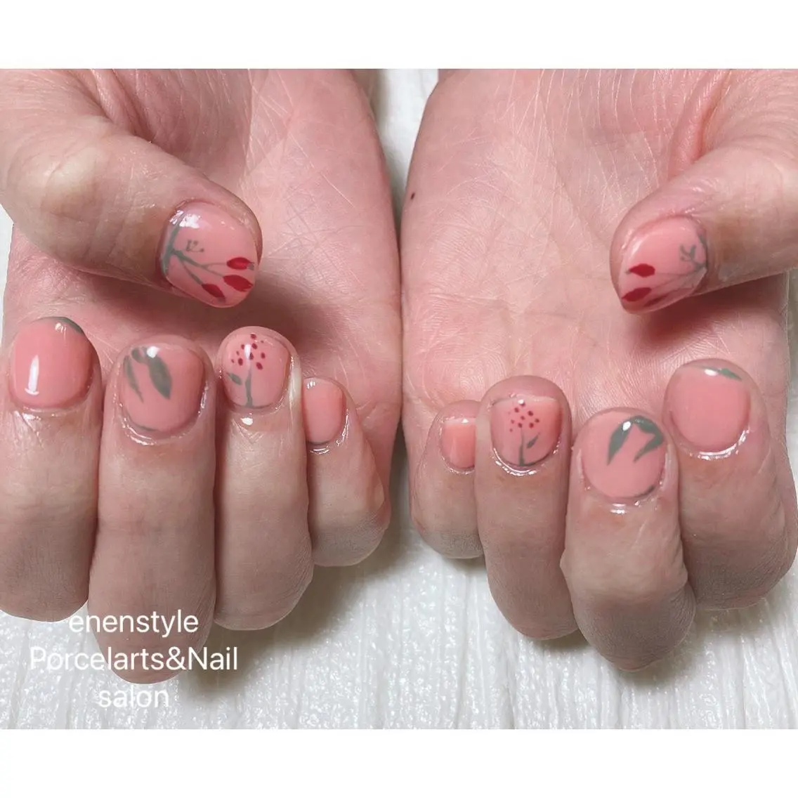 ミディアム ネイル ハンドネイル 🐾enen style 🐾のネイルデザイン