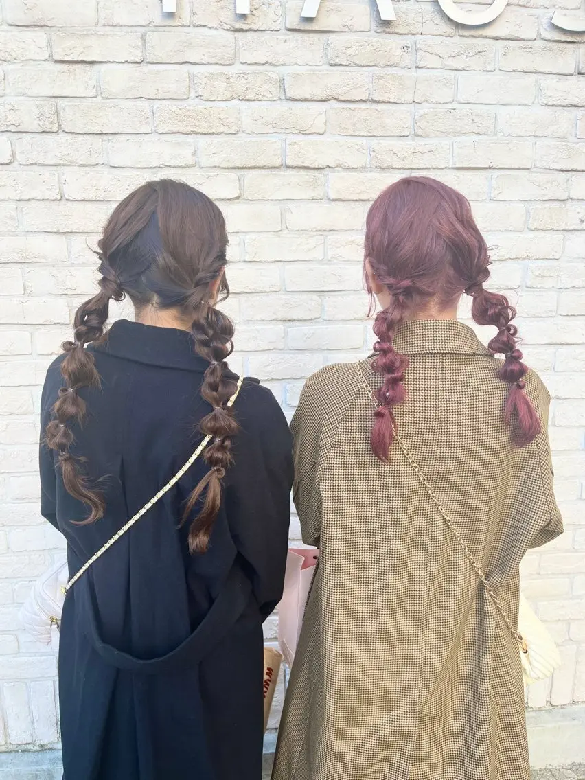 ヘアアレンジ ヘアセット ハイトーンカラー シールエクステのヘアスタイル