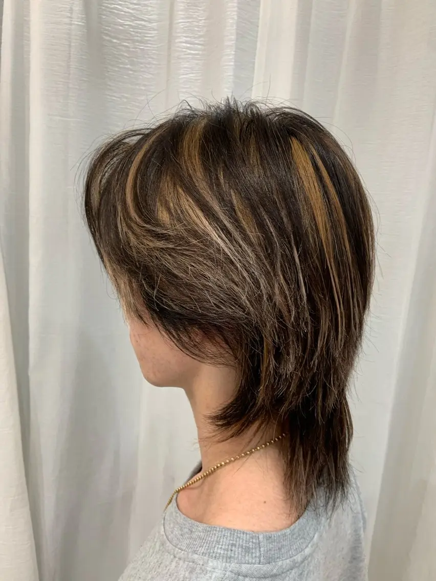 カラー ブリーチ ハイライトカラー ヘアカラー 石井 智美のヘアスタイル