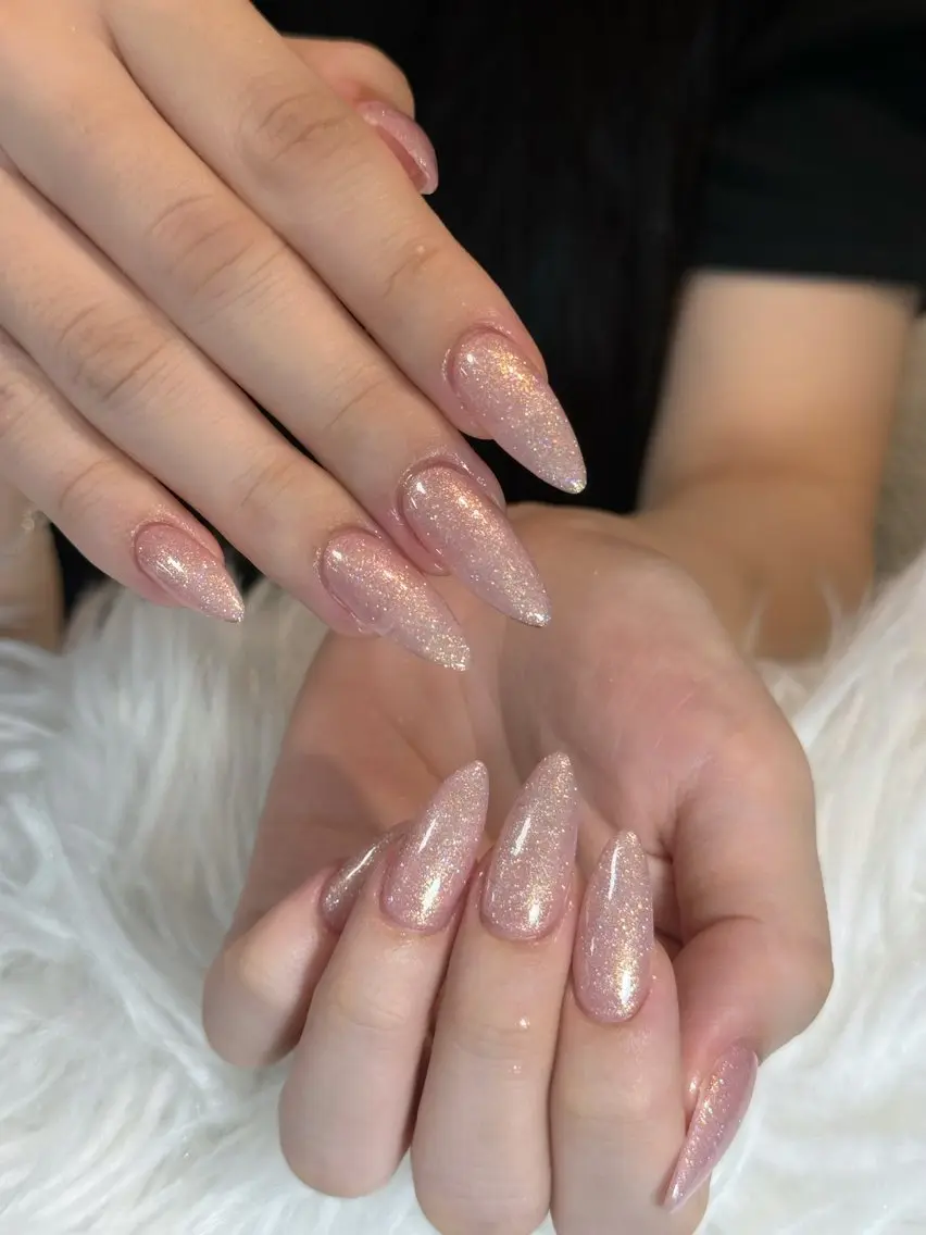 ネイル フレンチネイル ジェルネイル キラキラネイル 韓国ネイル マグネットネイル Julli NailStudioのネイルデザイン