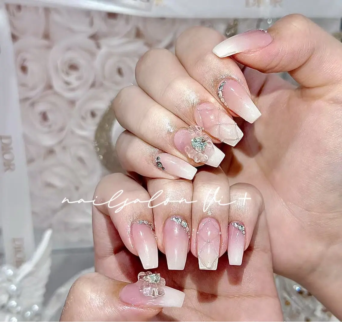 ネイル ハンドネイル ✨Nailsalon Vi+✨のネイルデザイン