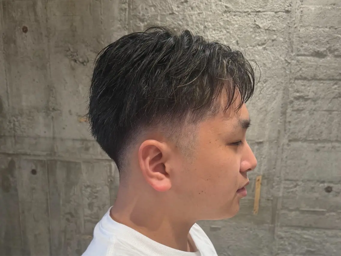 カラー メンズ 大谷 真央のヘアスタイル