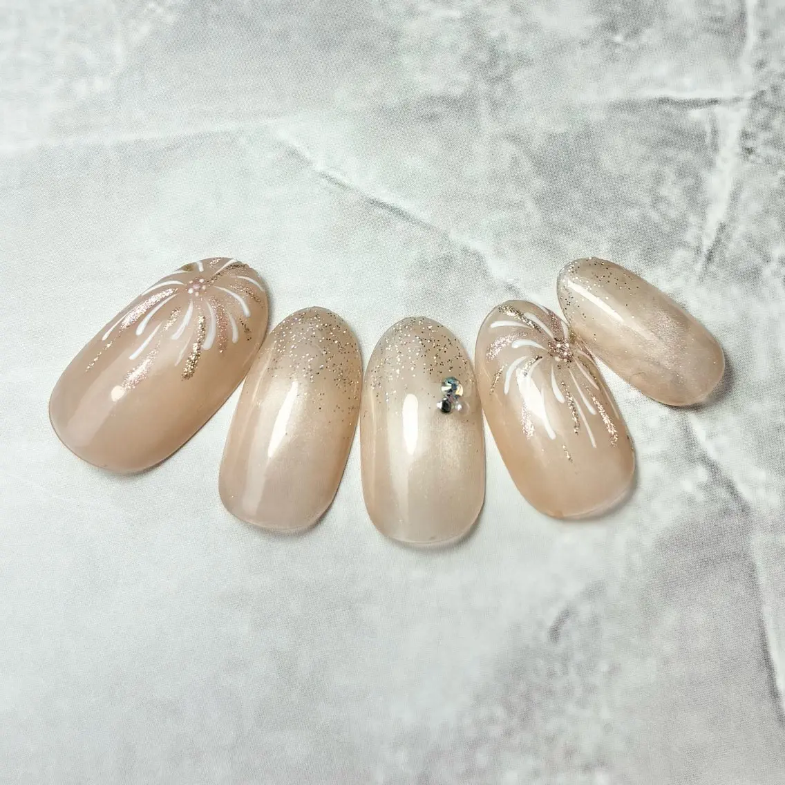 ネイル アートネイル オフィスネイル ハンドネイル nailsalon liccáのネイルデザイン