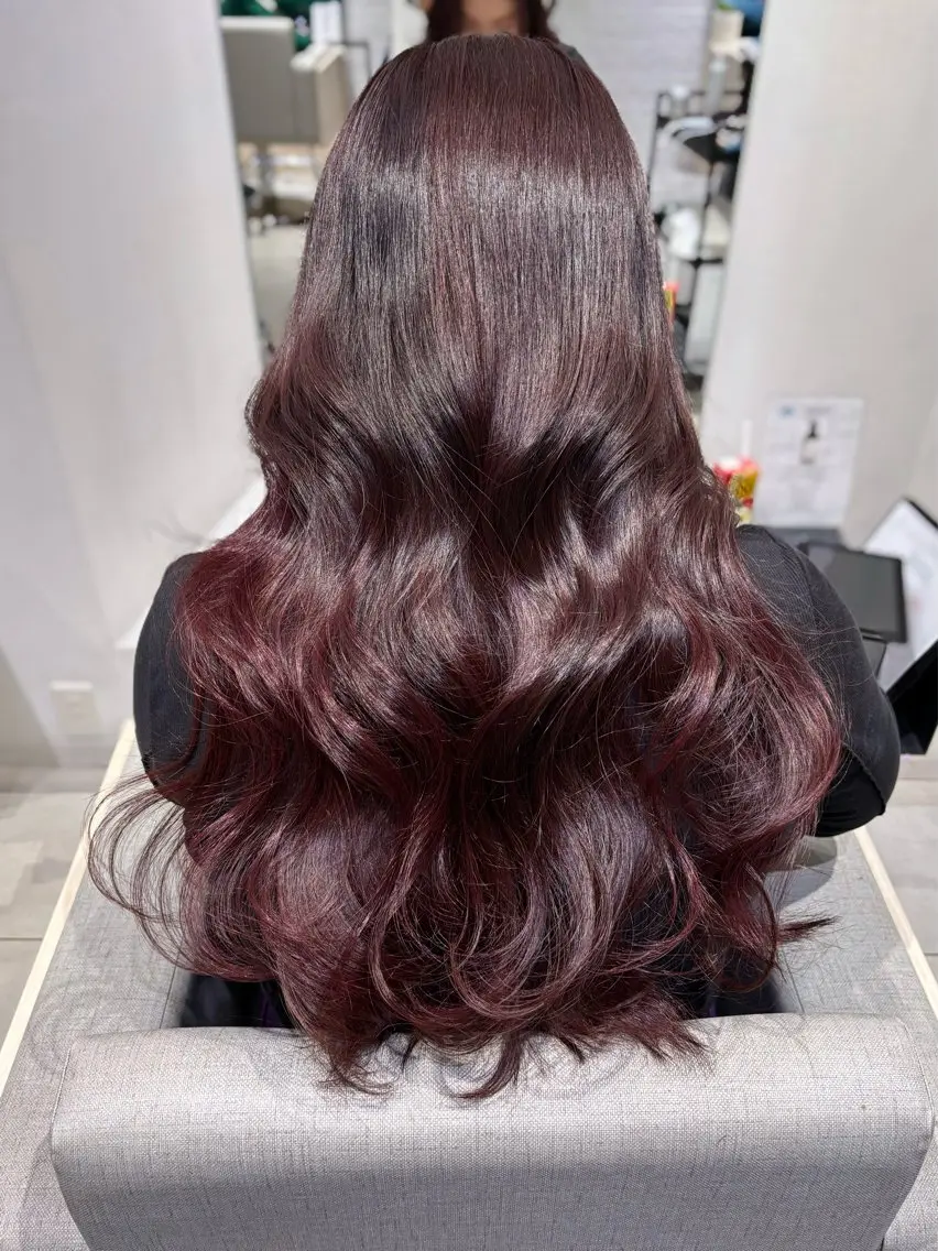 ロング カラー ブリーチ カシス ラベンダーカラー ブリーチなしカラー レッドカラー カット ヘアカラー トリートメント 銀座/韓国レイヤー/ 艶カラー🍓原田侑依のヘアスタイル