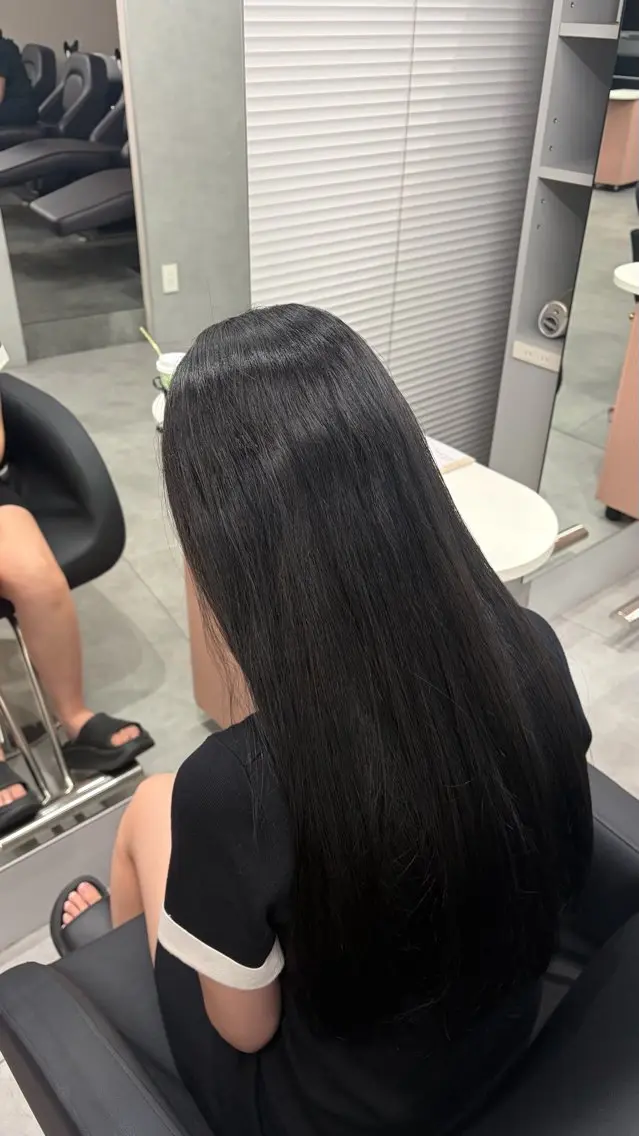 ロング ヘアカラー 森下 美穂のヘアスタイル