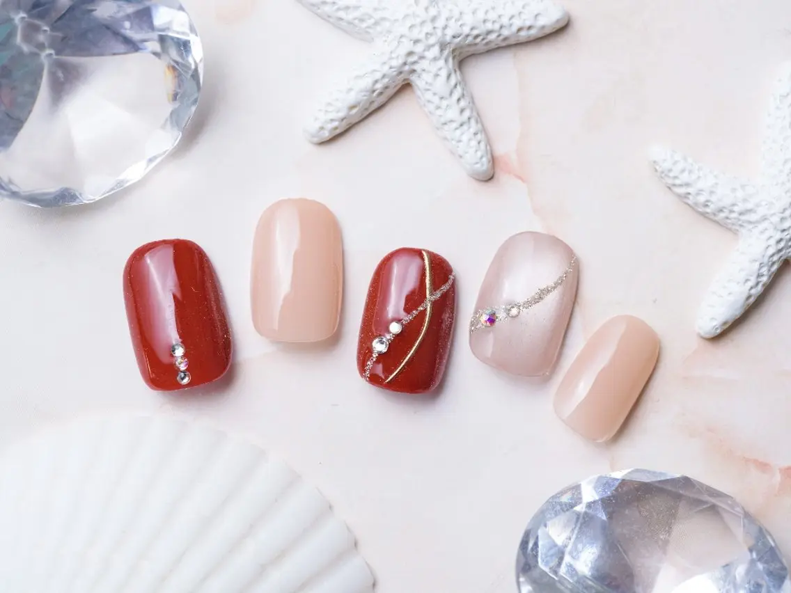 ネイル NailSalon MAHINAのネイルデザイン