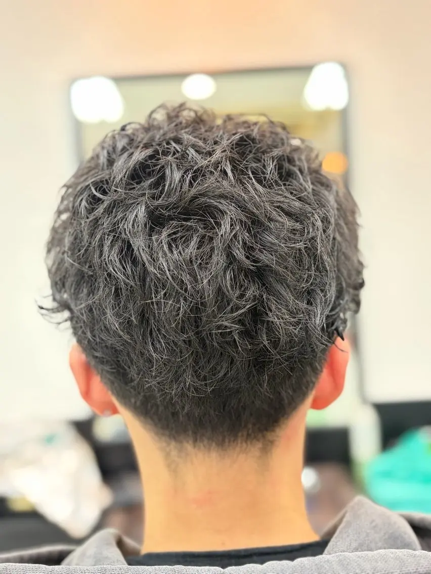 ショート メンズ メンズパーマ くせ毛 【メンズ特化】理容師 シュウトのヘアスタイル