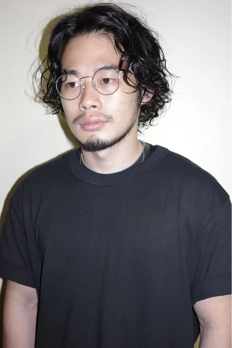 ミディアム パーマ メンズ ミディアムパーマ メンズパーマ パーマ 浅岡 昭汰のヘアスタイル