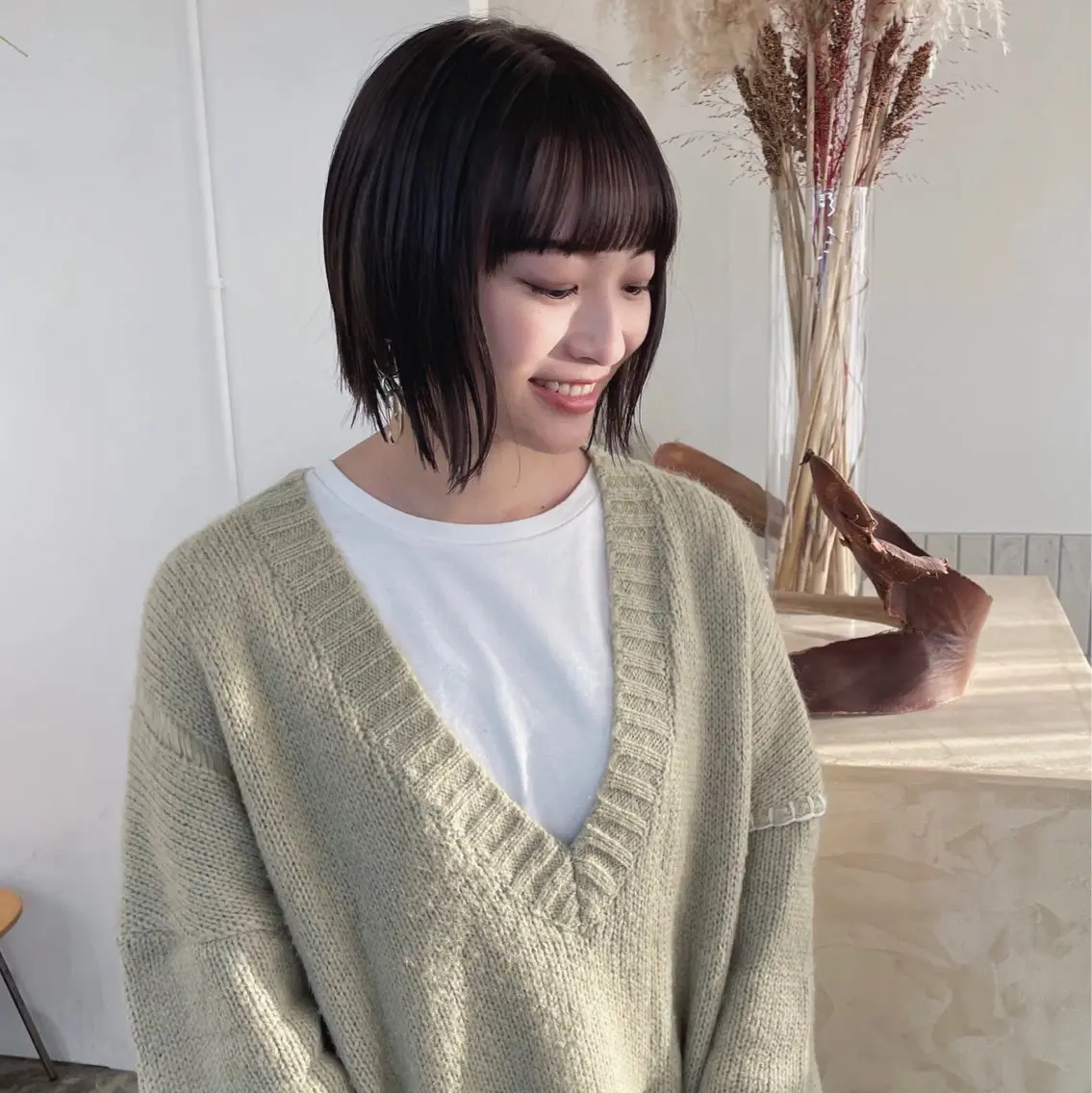ショート カラー ショートボブ 黒髪 グレージュ ボブ ショートヘア スギヤマ ショウゴのヘアスタイル