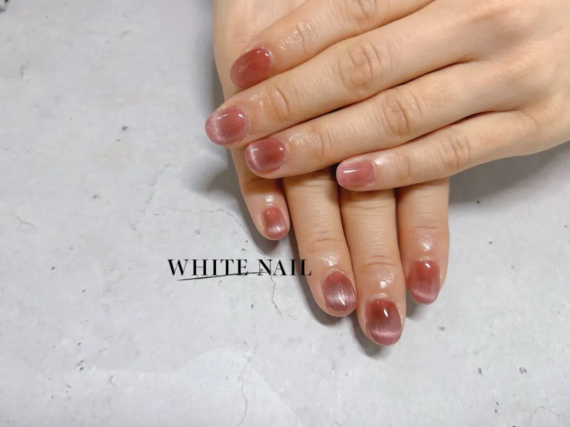 ネイル フレンチネイル マグネットネイル マグネットフレンチ ハンドネイル WHITE NAIL ホワイトネイルのネイルデザイン