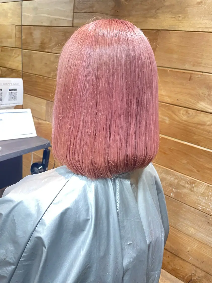 ショート カット ヘアカラー カラーブリーチ特化 石原勇希のヘアスタイル