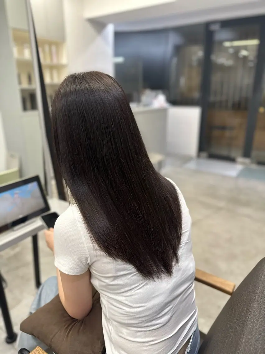 セミロング パーマ 縮毛矯正 ハイトーンカラー が絶対可愛い✨泰聖✨のヘアスタイル