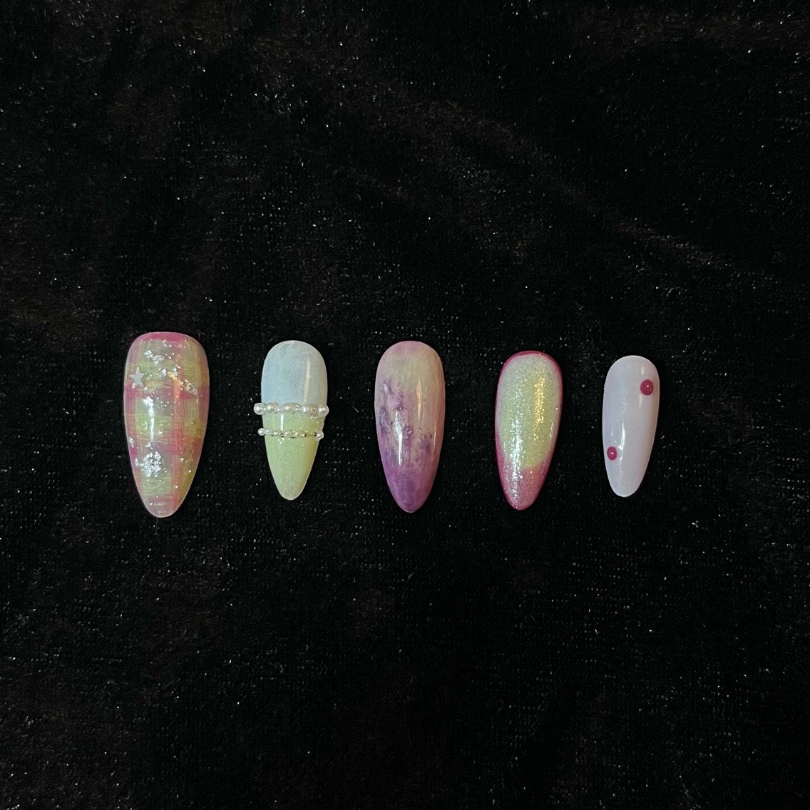 ネイル noir nails Kanaeのネイルデザイン
