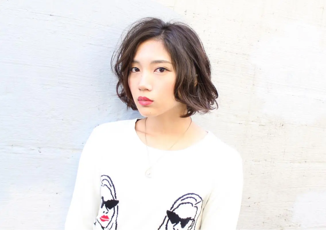 ミディアム 桑名 淳のヘアスタイル