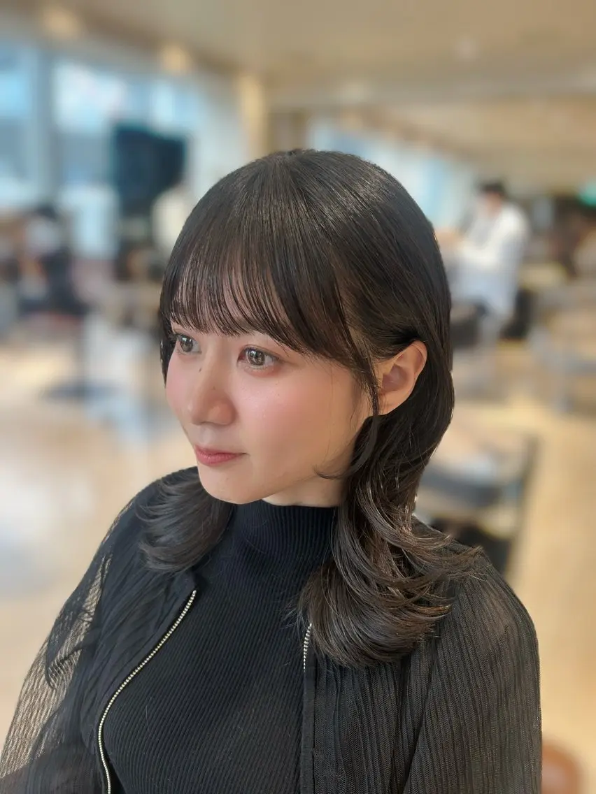 ミディアム カット ヘアカラー トリートメント 🎀大竹美侑／顔まわ りカット／レイヤーのヘアスタイル