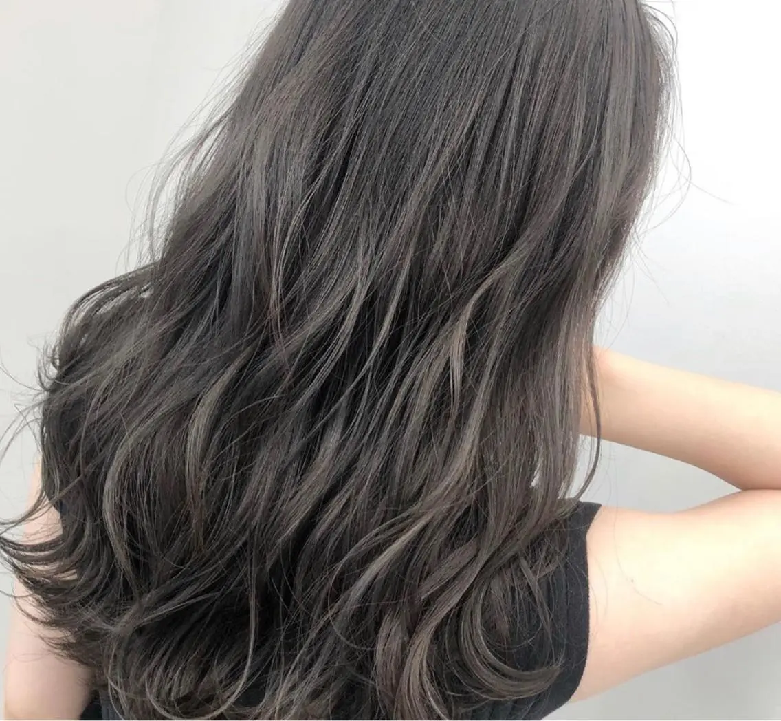ロング naomi (夜間営業受付中★)のヘアスタイル