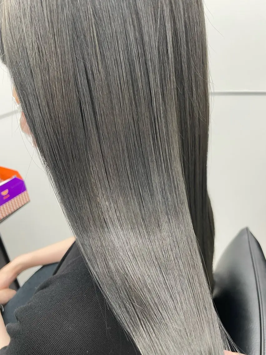 セミロング カラー イルミナカラー スタイリスト /仲川葵のヘアスタイル