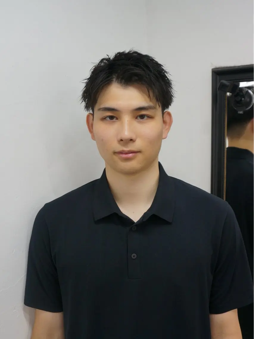 ショート メンズ メンズブリーチ フェザーパーマ メンズハイライト メンズハイトーン メンズパーマ カット メンズハイトーン/ ブリーチ💫荒木海星のヘアスタイル
