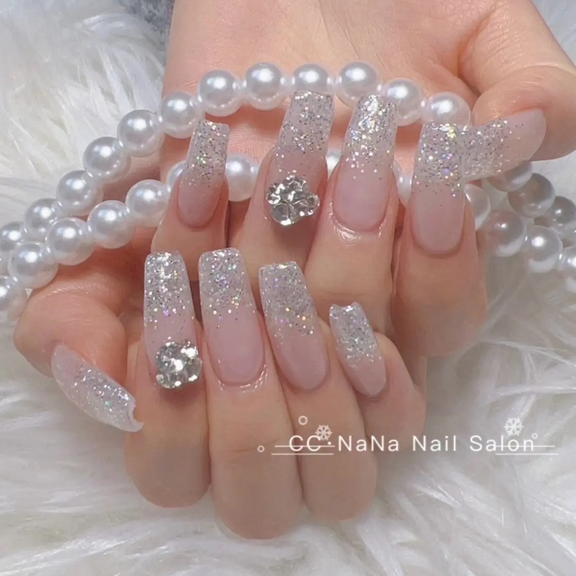 ネイル チークネイル フラッシュネイル ハート キラキラネイル 韓国ネイル ハンドネイル 💎CC・NaNa 韓国風ネイル🌙Cのネイルデザイン