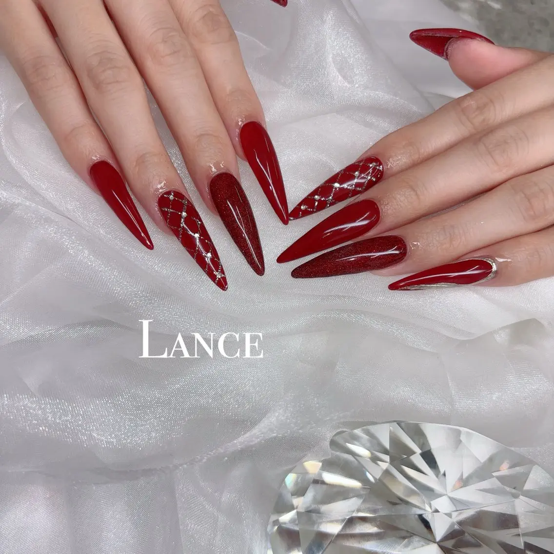 ネイル オーロラネイル フットネイル フレンチネイル ガラスフレンチ 氷ネイル・うるうるネイル ハンドネイル Lance nailのネイルデザイン