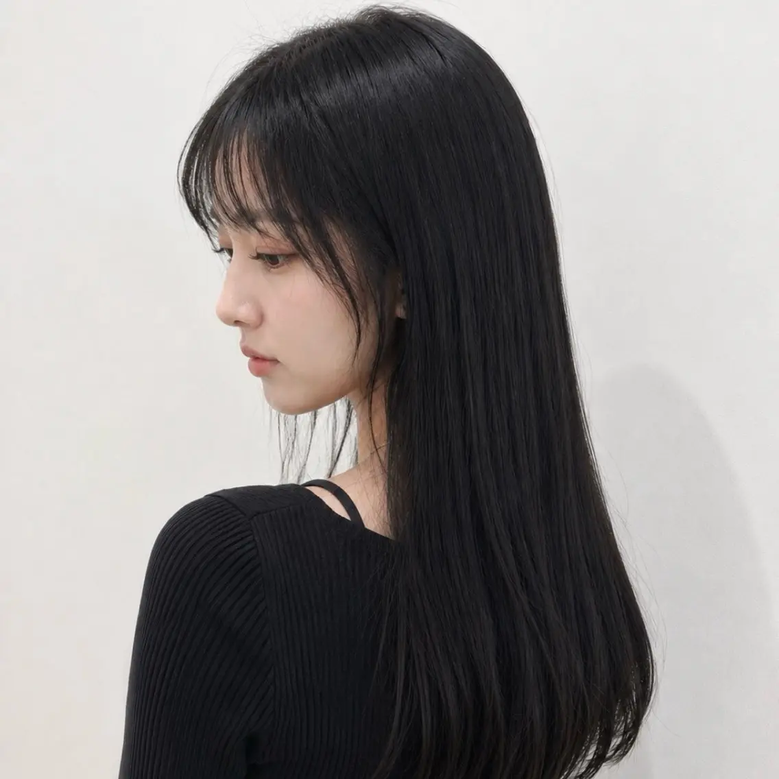 セミロング カット 縮毛矯正 トリートメント 癖戻りなし縮毛矯正× 髪質改善✂︎戸祭　伶のヘアスタイル