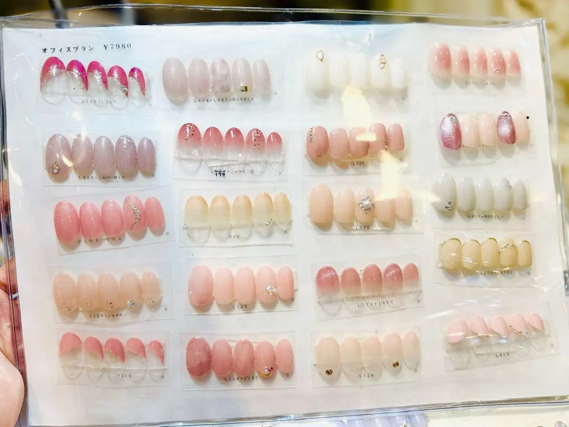ネイル Y. Iwaneのネイルデザイン