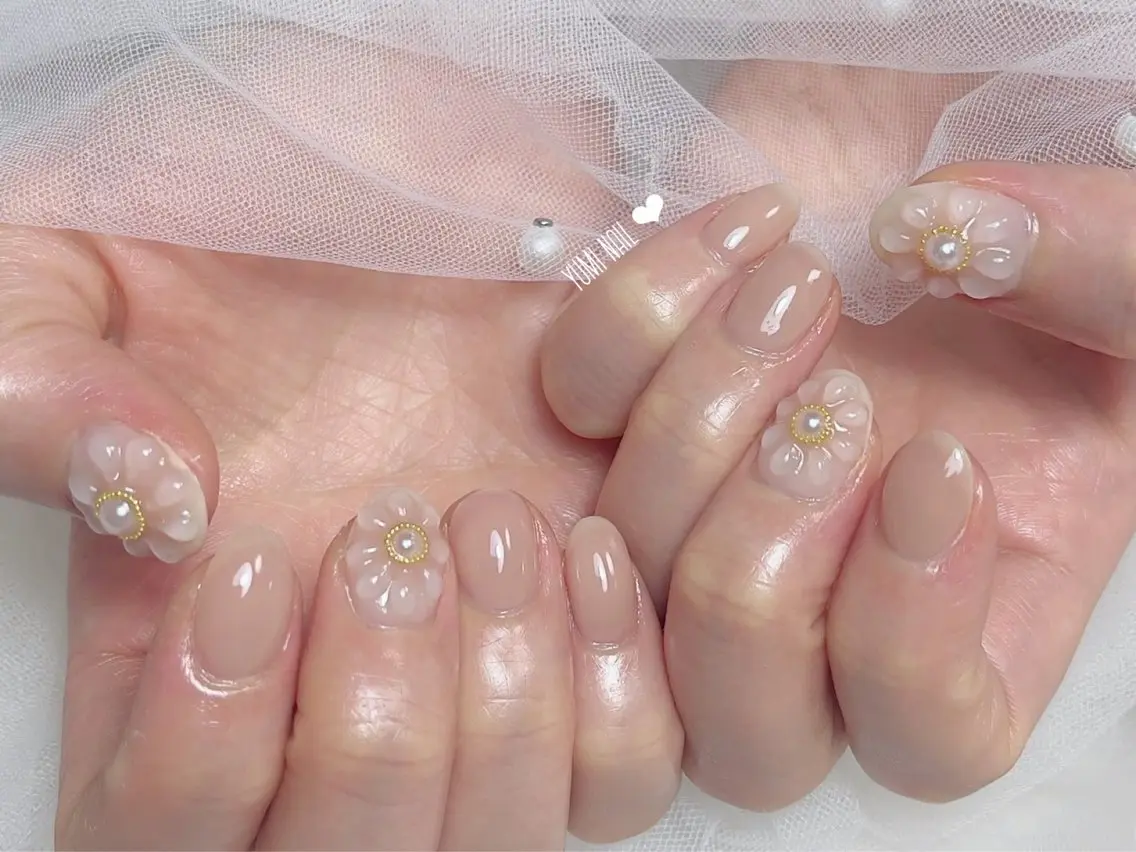 ネイル ハンドネイル 𝐲𝐮𝐦𝐢🎀 長さ出しデザイン専門のネイルデザイン