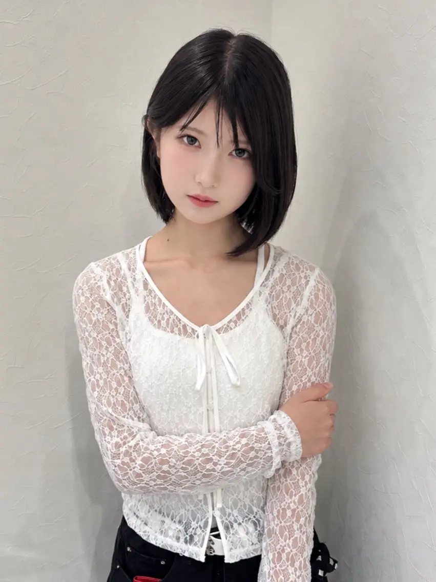 ミディアム レイヤーカット クリュウ ヒロキのヘアスタイル