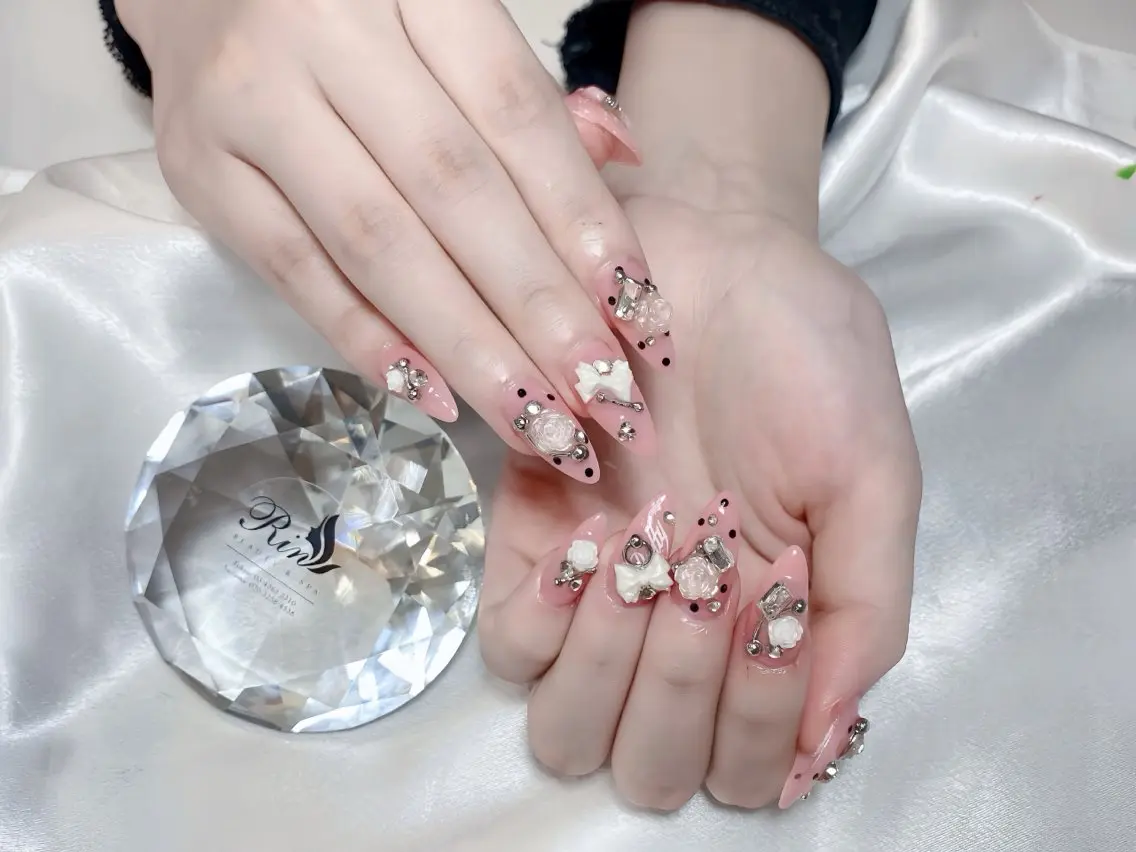 ネイル アニマル柄 べっ甲ネイル ブルー ボルドー ブラウン ハンドネイル ハンドケア Rin Nail 新大久保店のネイルデザイン