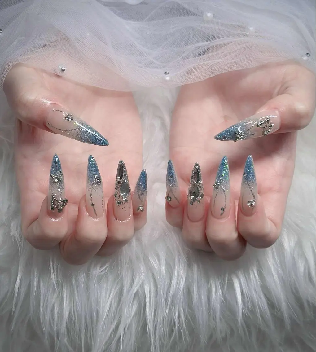 ネイル フレンチネイル ジェルネイル ガラスフレンチ ハロウィン ハート ハンドネイル H.baby Nail Salonのネイルデザイン
