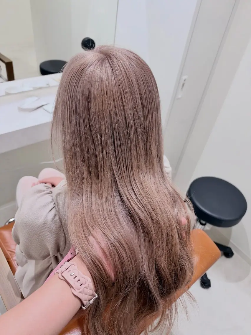 ロング カラー ベージュカラー ブリーチ ピンクカラー ピンクベージュ カット ヘアカラー 🎀髪質改善カラー/ 夢🎀のヘアスタイル
