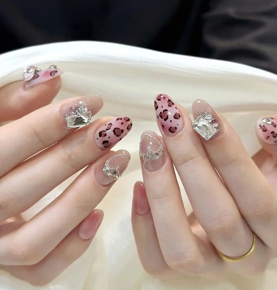 ネイル ハンドネイル ハンドケア 🍑 momo_nailのネイルデザイン