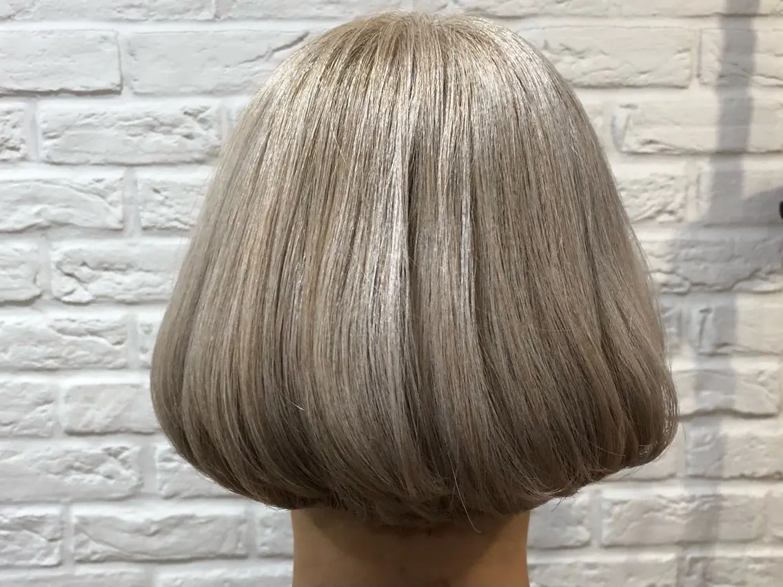 ミディアム カット ヘアカラー 八木 文子のヘアスタイル
